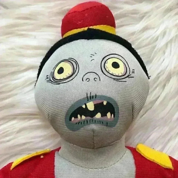 Hotel Transylvania movie 2012 Zombie plus about 18 - Picture 3 of 7